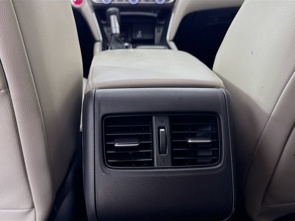 Used 2018 Honda Accord Touring image 31