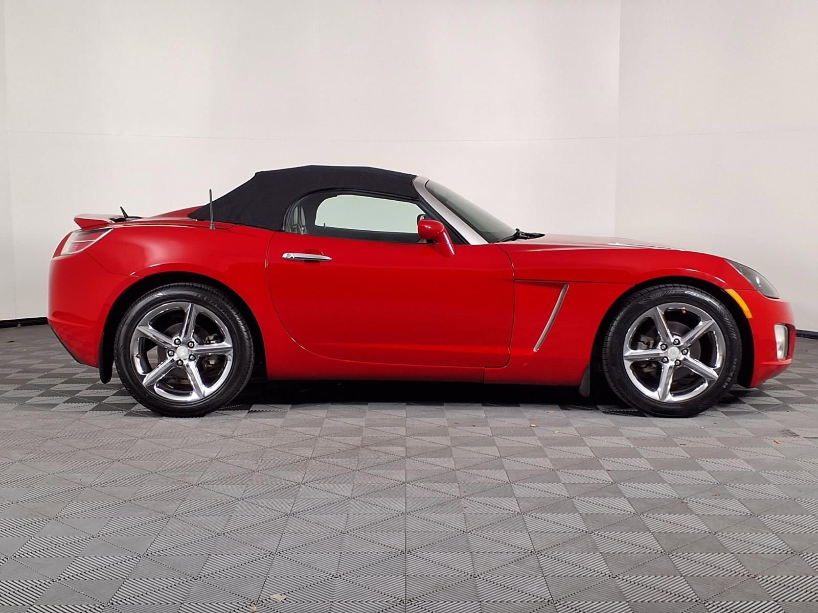 Used 2008 Saturn Sky Red Line RWD image 29