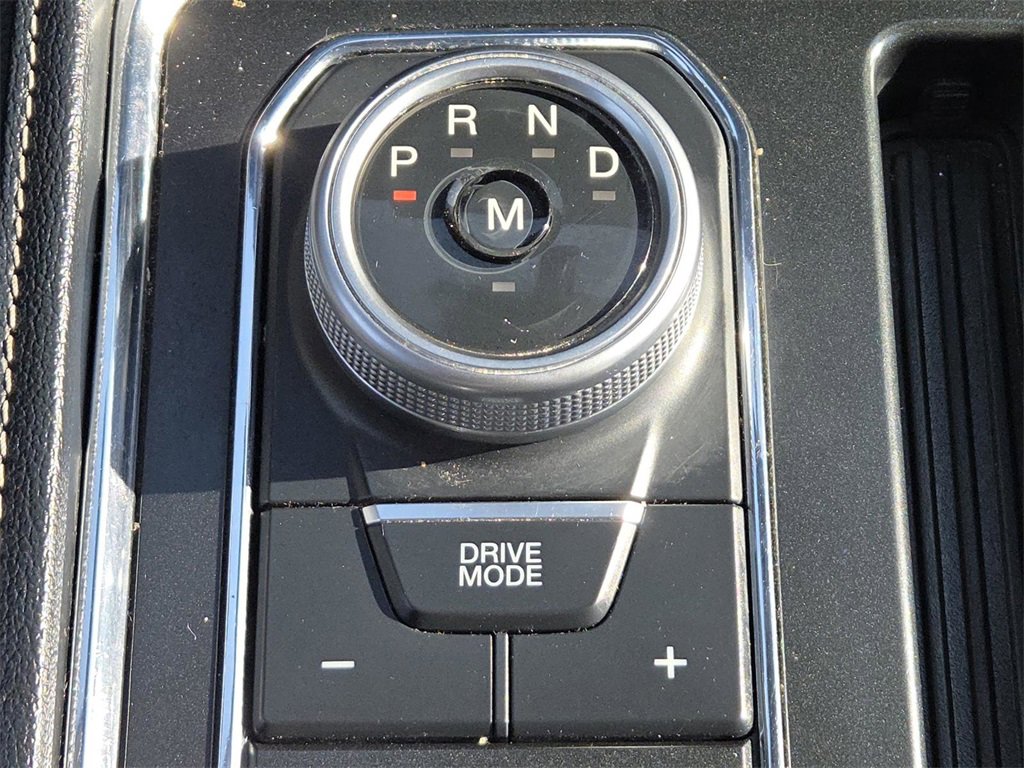 Used 2023 Ford Expedition Max XLT image 6