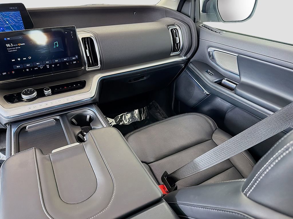 Used 2025 Ford Expedition Platinum AWD/4WD image 33