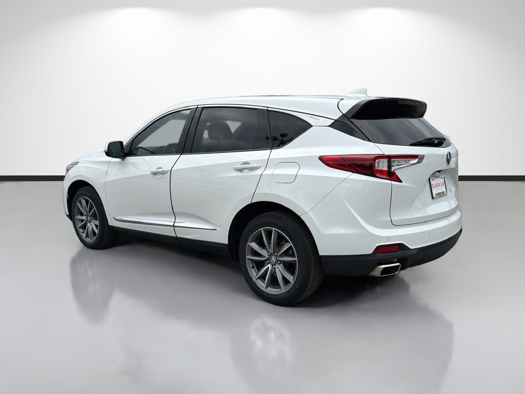 Used 2023 Acura RDX w/ Technology Package FWD image 5
