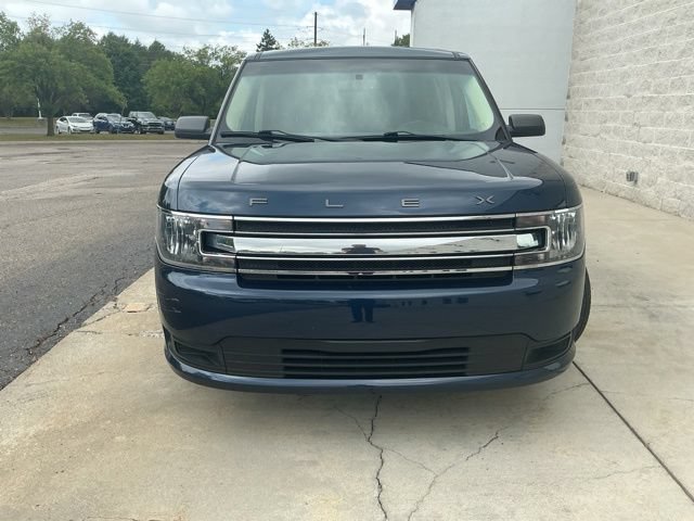 Used 2017 Ford Flex SE FWD video 2