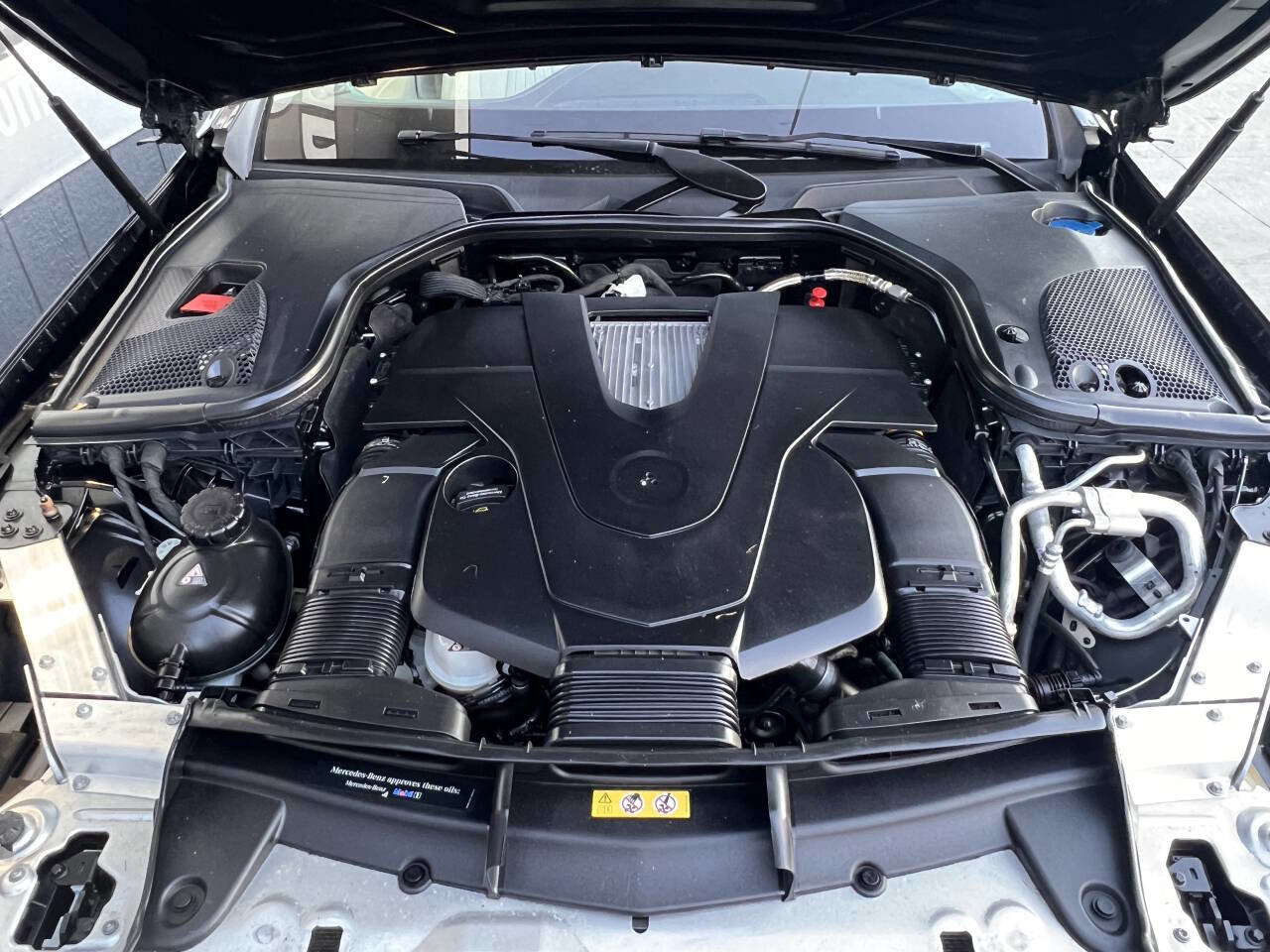 Used 2018 Mercedes-Benz E 400 Coupe image 23