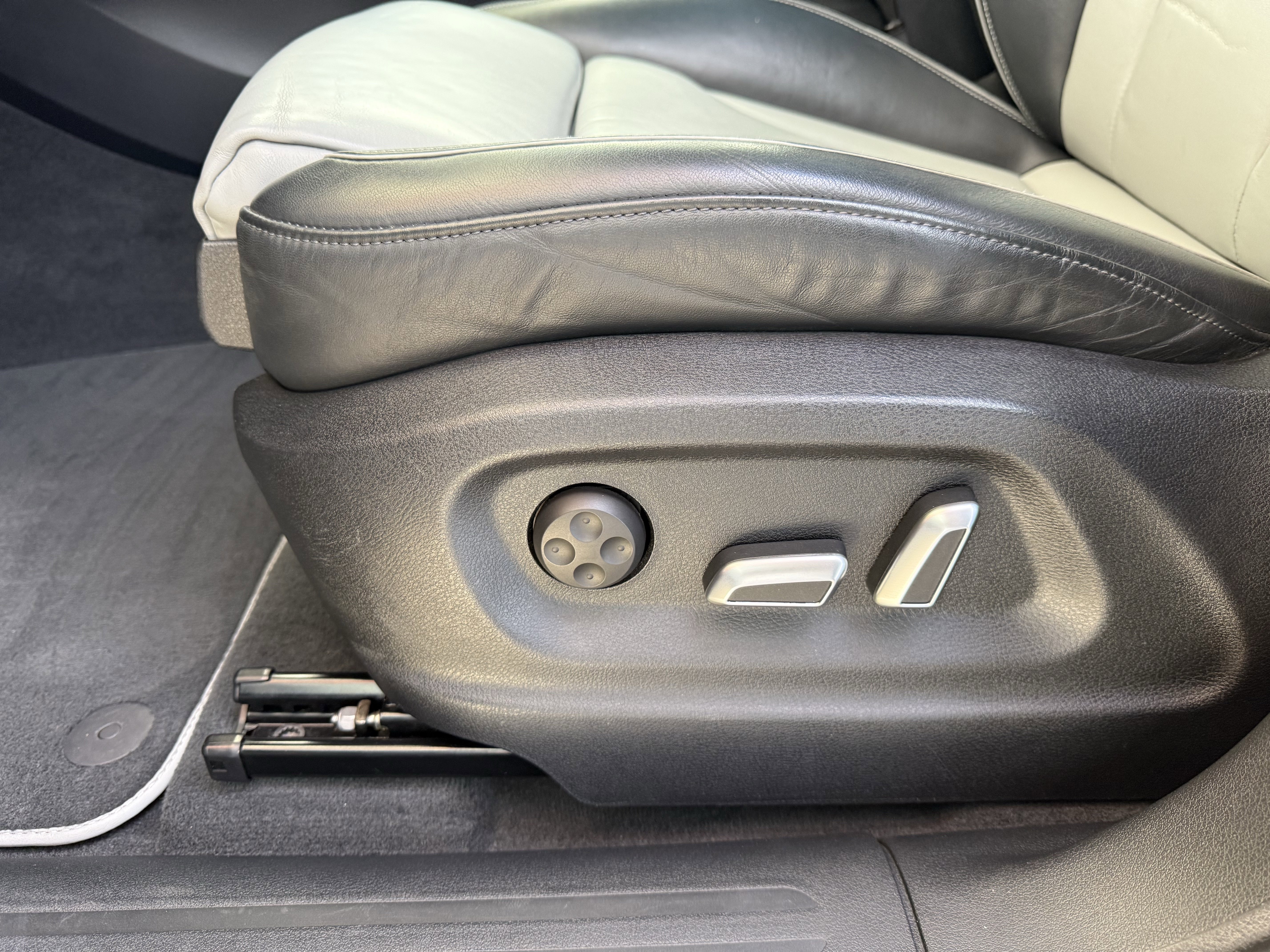 Used 2016 Audi Q5 3.0T Prestige w/ Prestige Package image 5