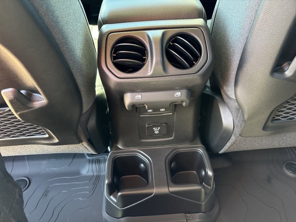 New 2025 Jeep Gladiator Rubicon w/ Convenience Group image 41