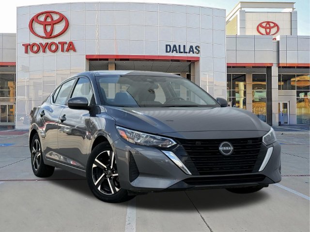 Used 2025 Nissan Sentra SV FWD image 1