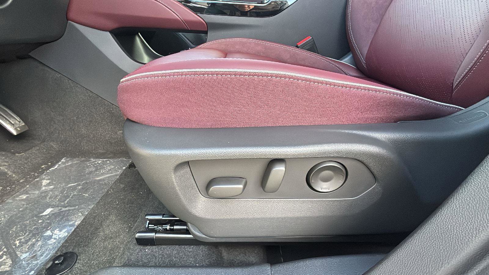 New 2026 Buick Envision Sport Touring image 21