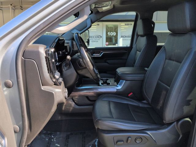 Used 2024 Chevrolet Silverado 3500 LTZ w/ LTZ Premium Package AWD/4WD image 19