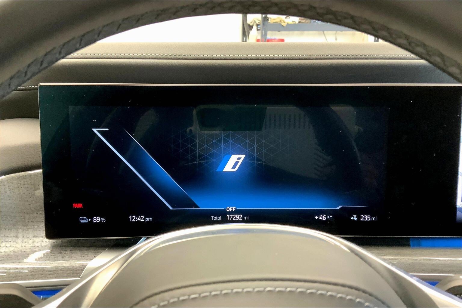 Used 2024 BMW i7 eDrive50 image 23