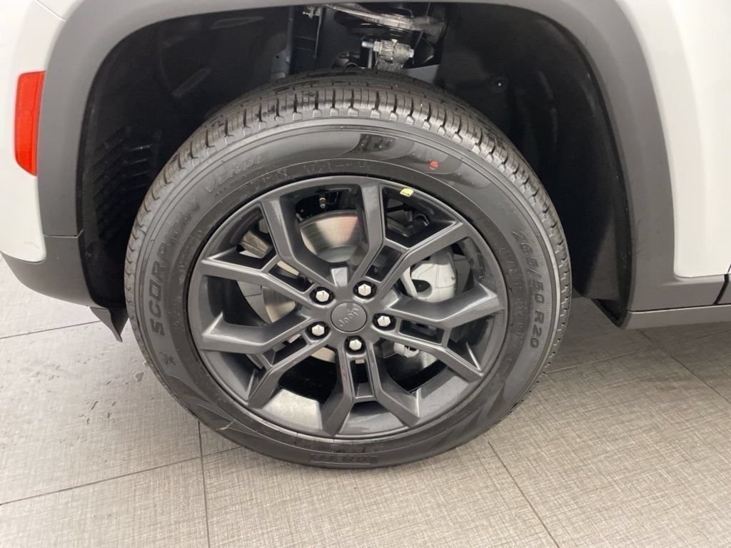 New 2025 Jeep Grand Cherokee Limited AWD/4WD image 8