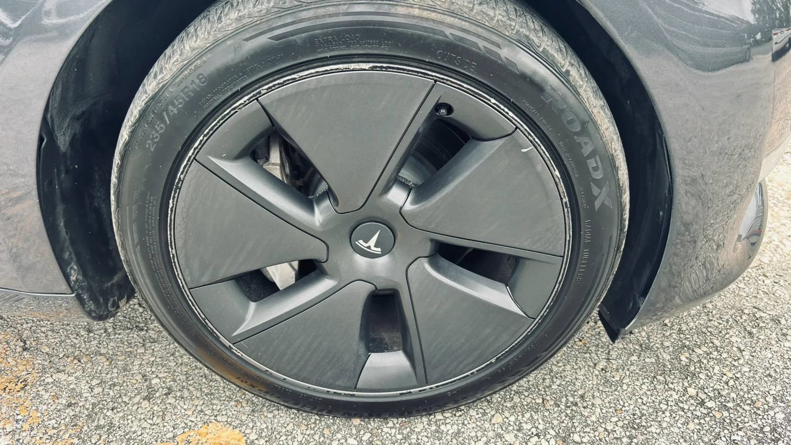 Used 2023 Tesla Model 3 Standard Range RWD image 22