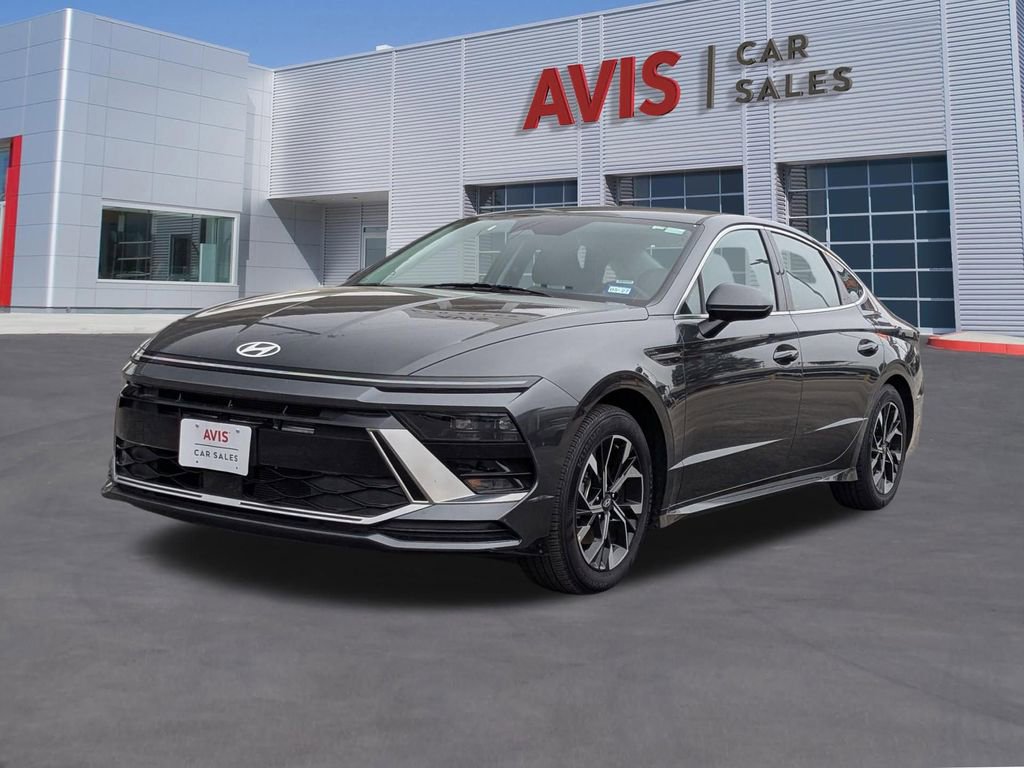 Used 2025 Hyundai Sonata SEL FWD image 1