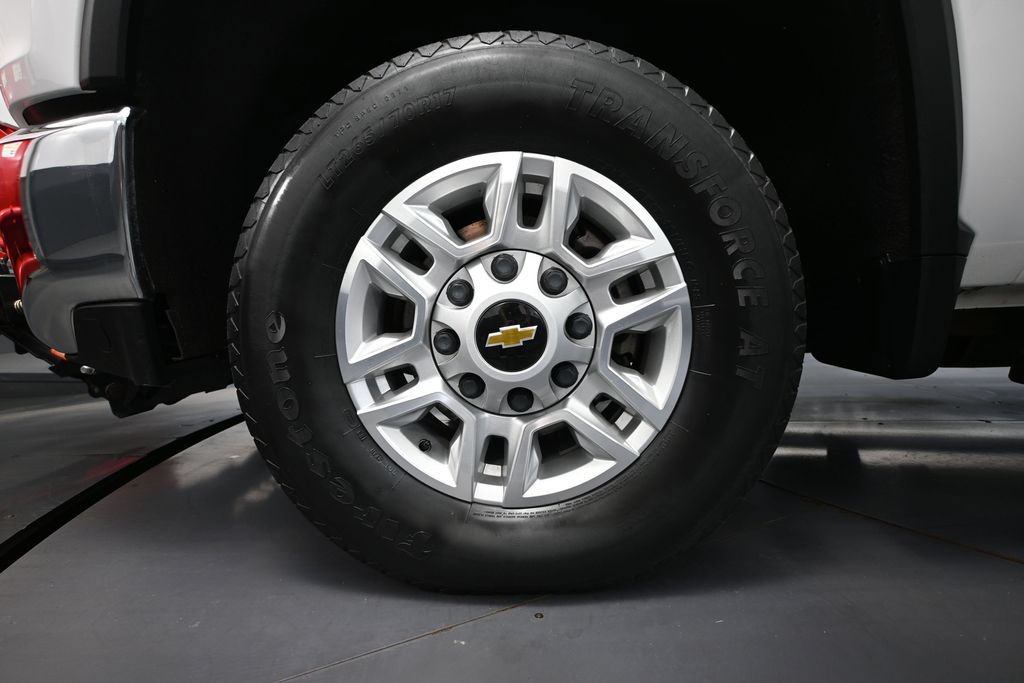 Used 2022 Chevrolet Silverado 2500 LT AWD/4WD image 13