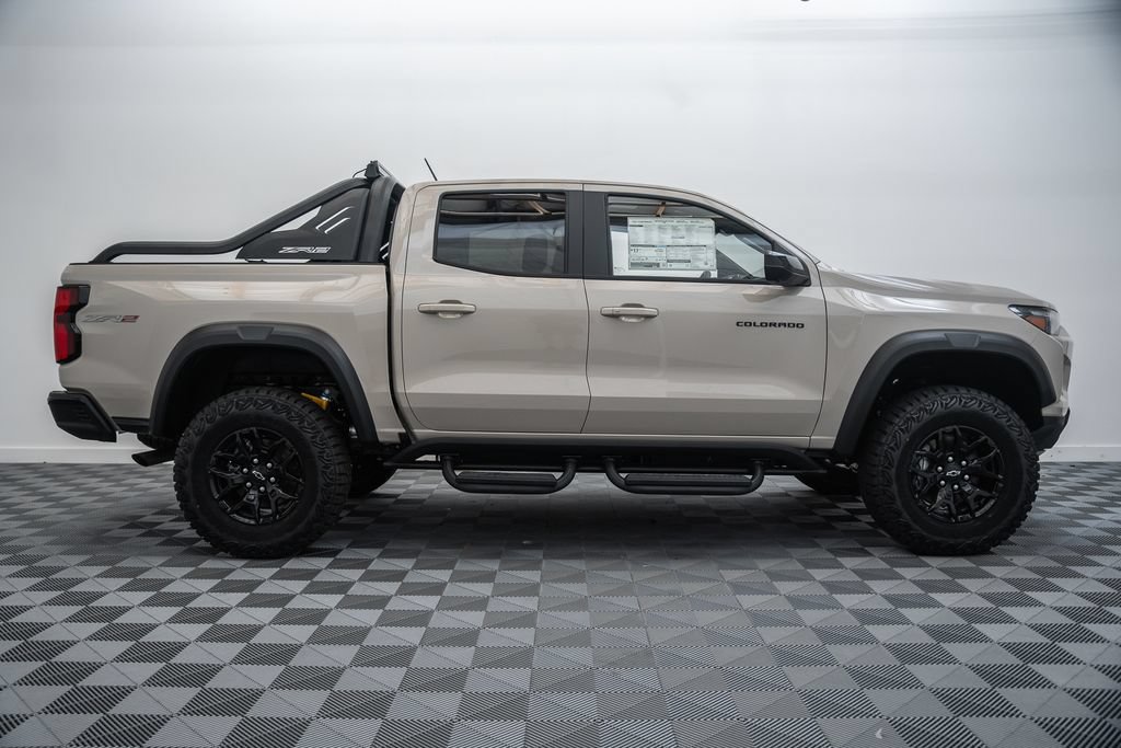 New 2026 Chevrolet Colorado ZR2 w/ Midnight Edition AWD/4WD image 4