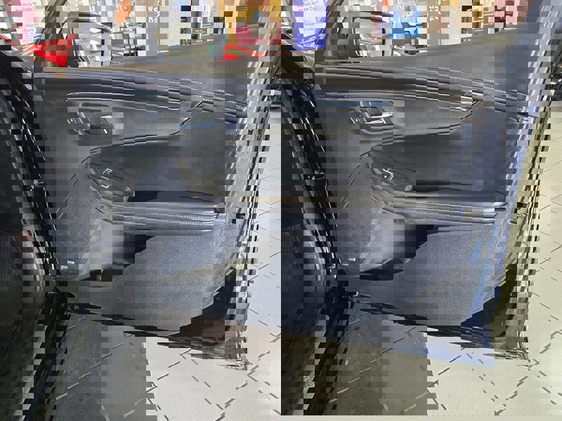 Used 2017 Chevrolet Impala Premier image 12