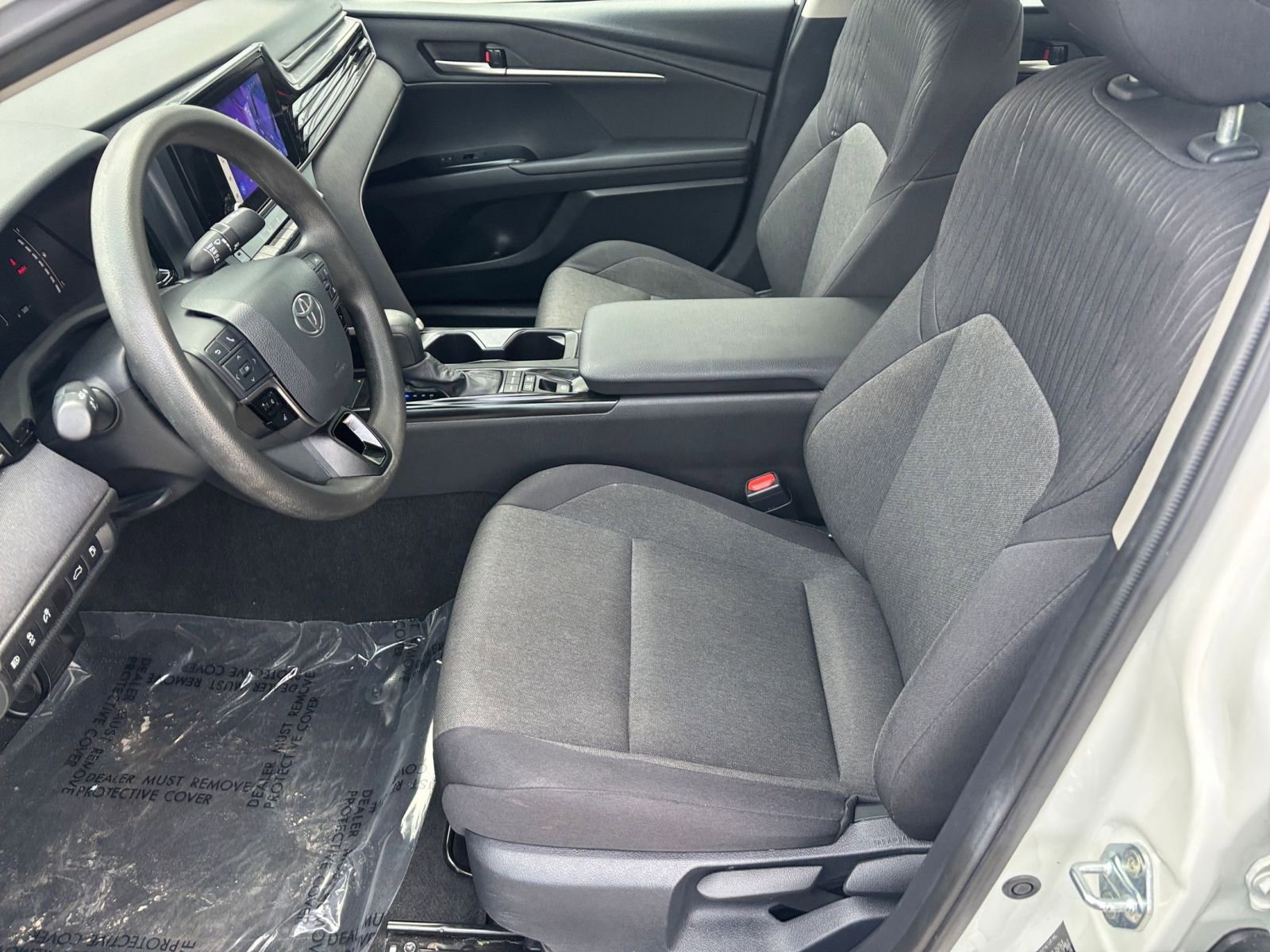 Used 2025 Toyota Camry LE image 23