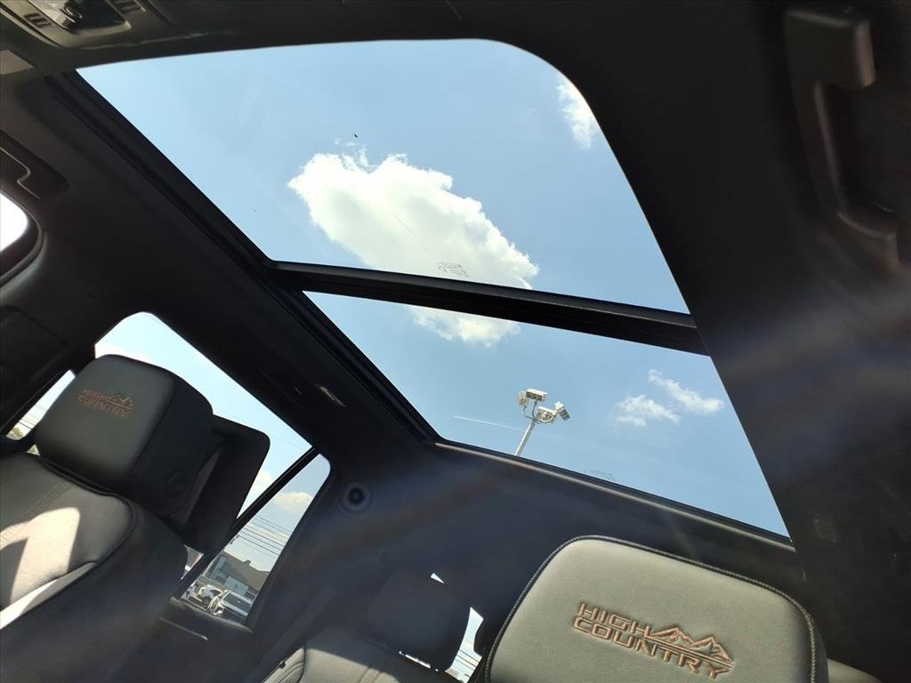 New 2026 Chevrolet Tahoe High Country image 9