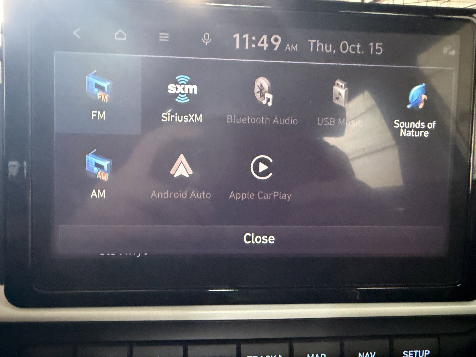Used 2025 Hyundai Venue Limited FWD image 12