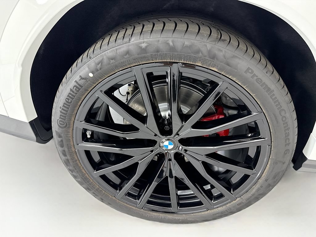New 2027 BMW X6 xDrive40i w/ Climate Comfort Package AWD/4WD image 32