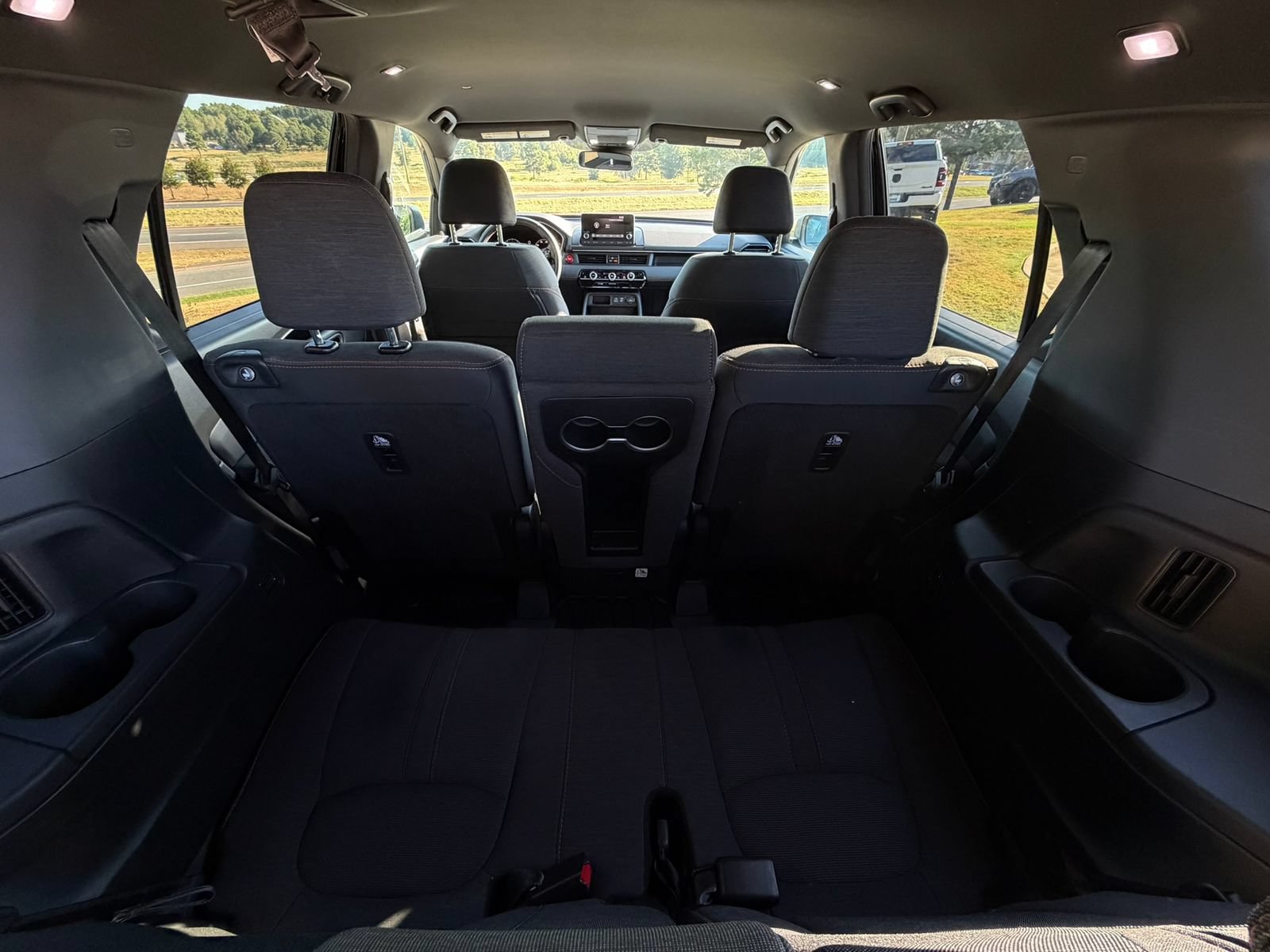 Used 2025 Honda Pilot Sport image 27
