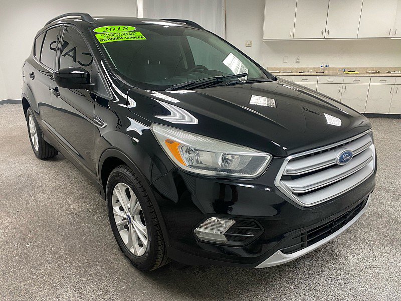 Used 2018 Ford Escape SE image 3