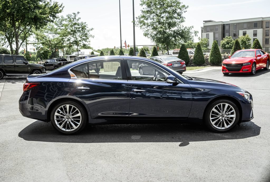 Used 2022 INFINITI Q50 Luxe AWD/4WD image 3