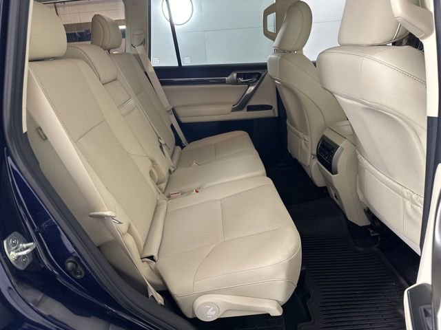 Used 2023 Lexus GX 460 Premium w/ Premium Package AWD/4WD image 16