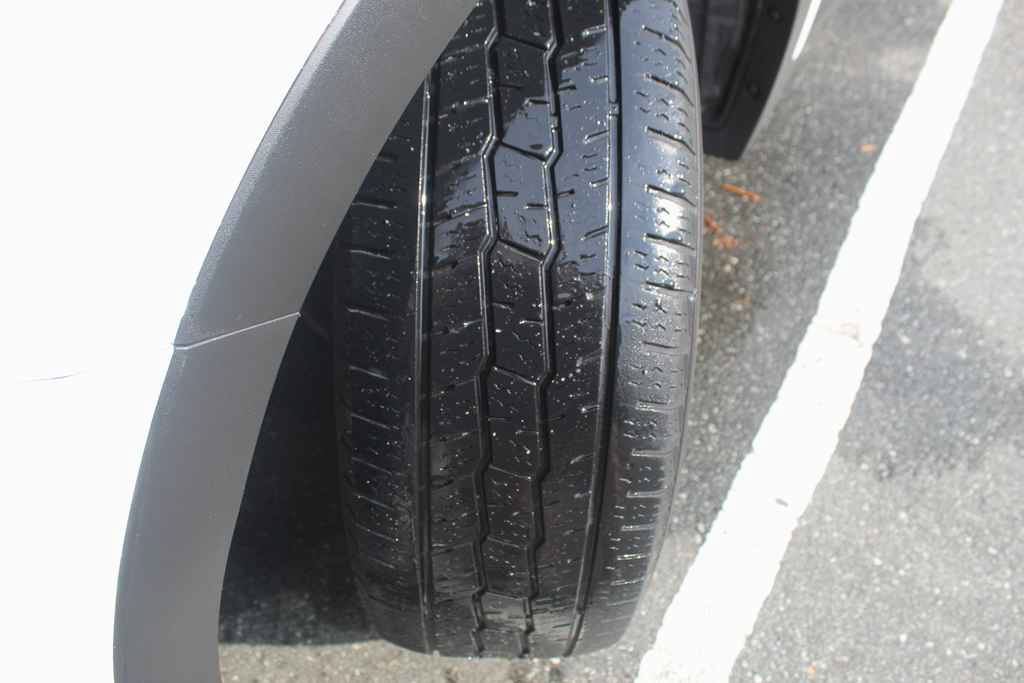 Used 2017 Hyundai Santa Fe Sport AWD/4WD image 33