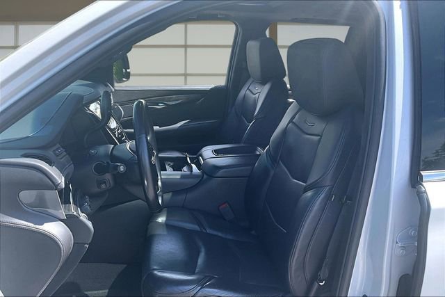 Used 2018 Cadillac Escalade Platinum AWD/4WD image 25