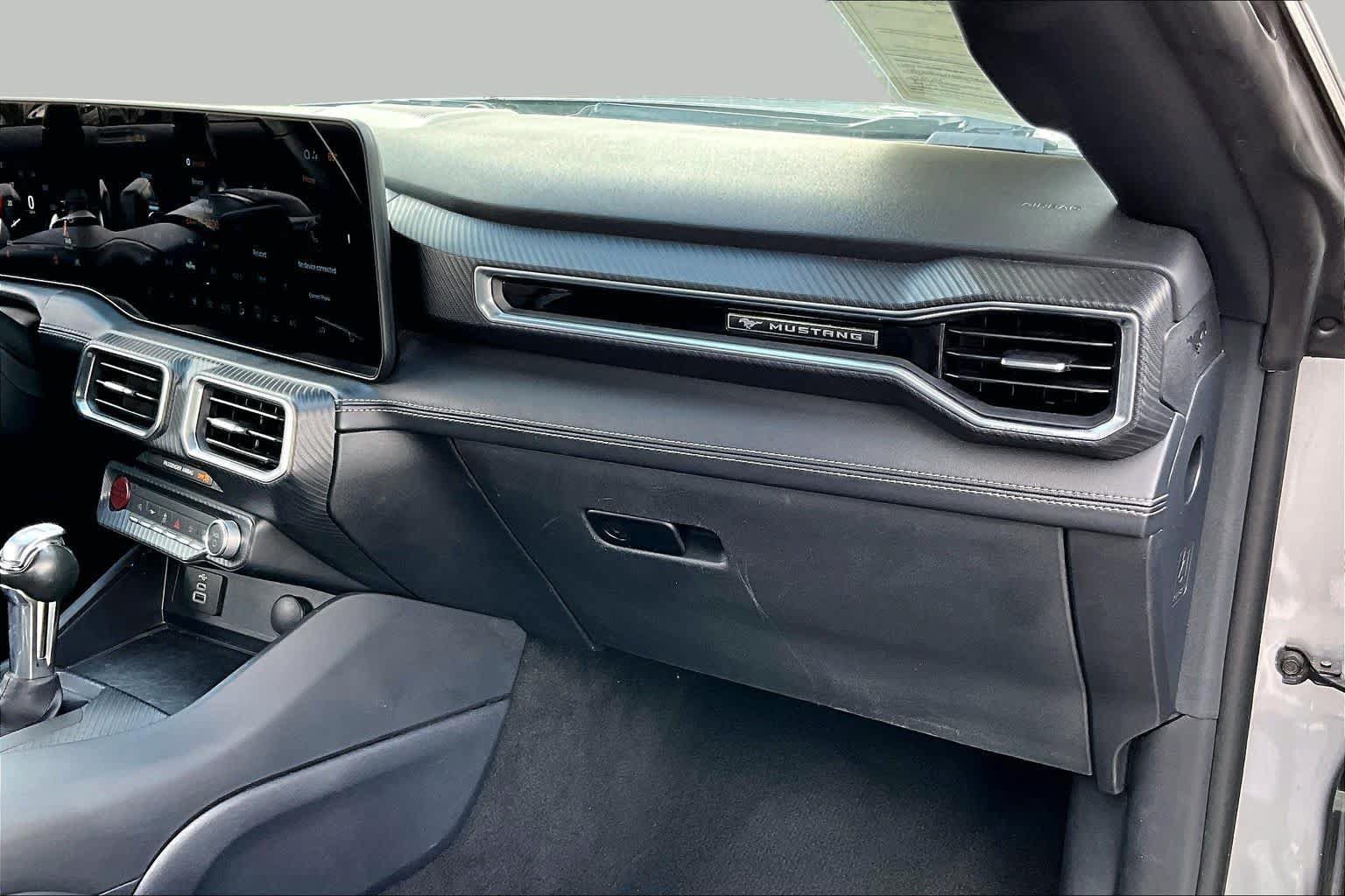 Used 2025 Ford Mustang Premium RWD image 15
