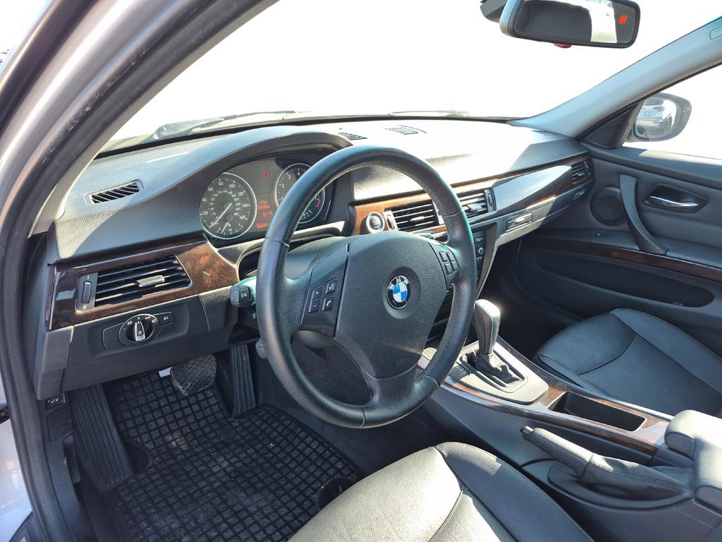 Used 2011 BMW 328i 328i image 9