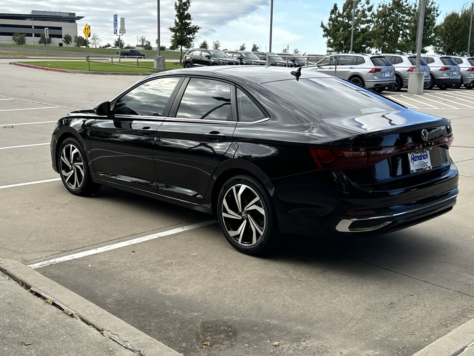 New 2026 Volkswagen Jetta SEL FWD image 3
