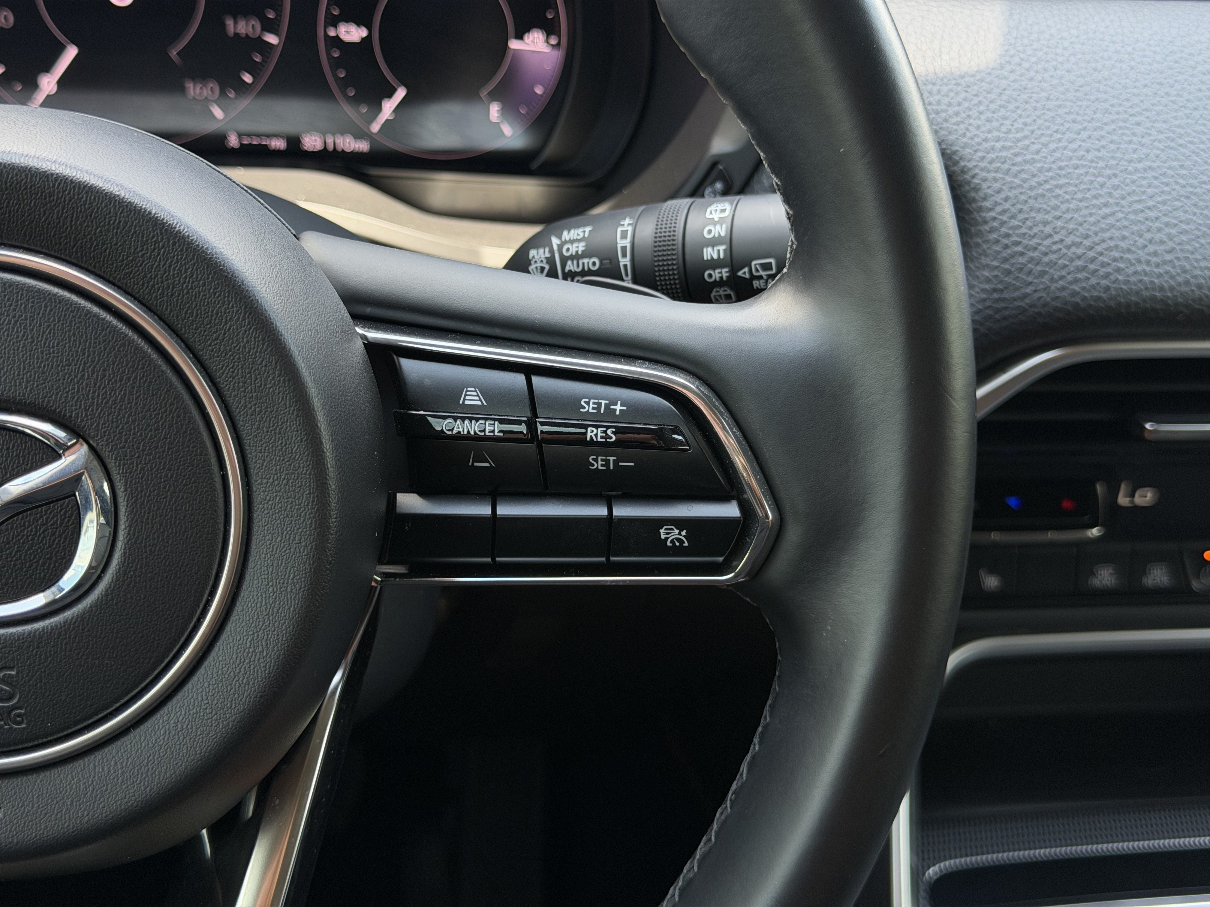 Used 2025 MAZDA CX-90 Plug-In Hybrid w/ Preferred AWD/4WD image 17
