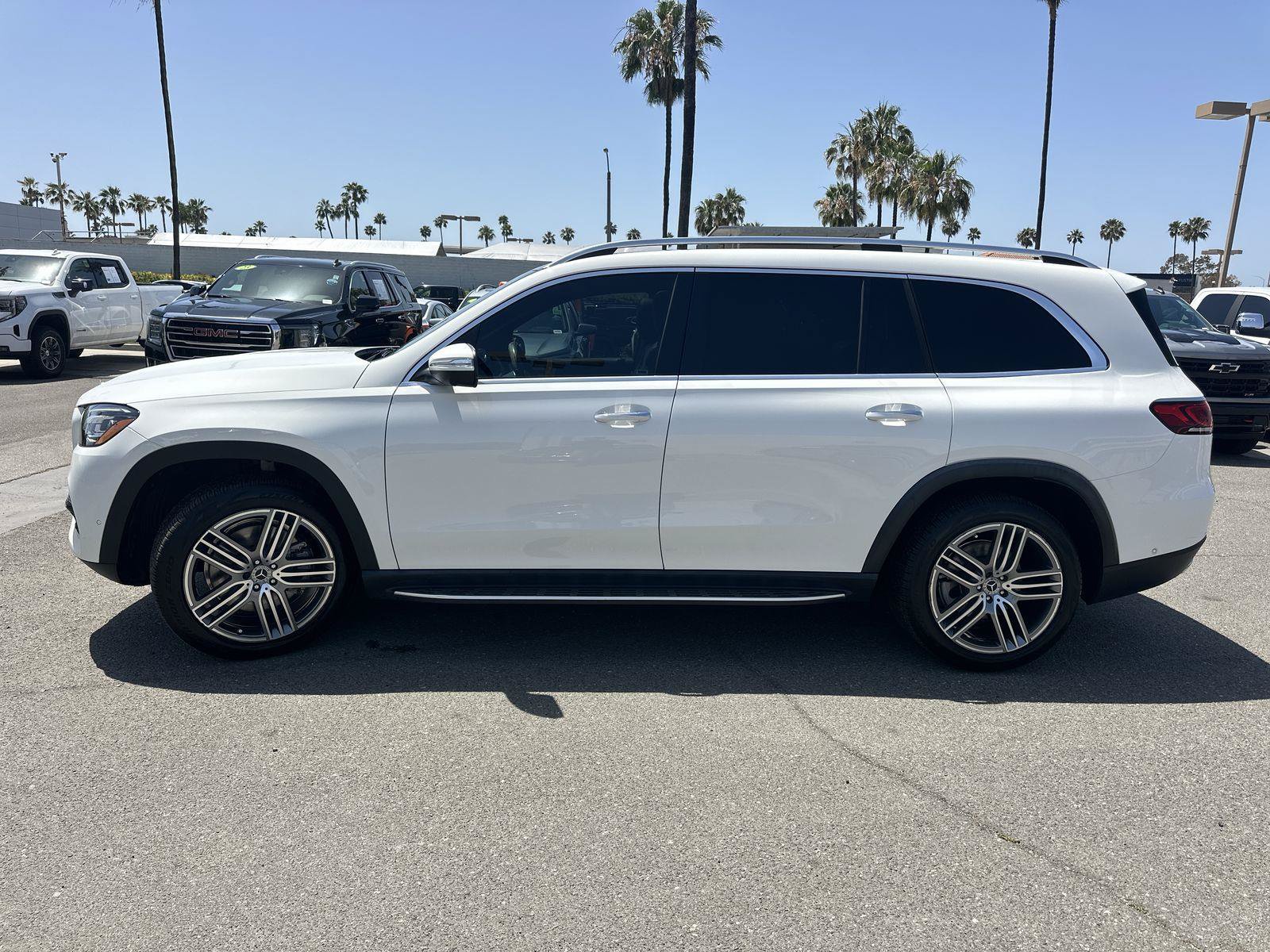 Used 2022 Mercedes-Benz GLS 450 4MATIC image 7