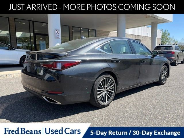 Used 2023 Lexus ES 350 w/ Premium Package FWD image 7
