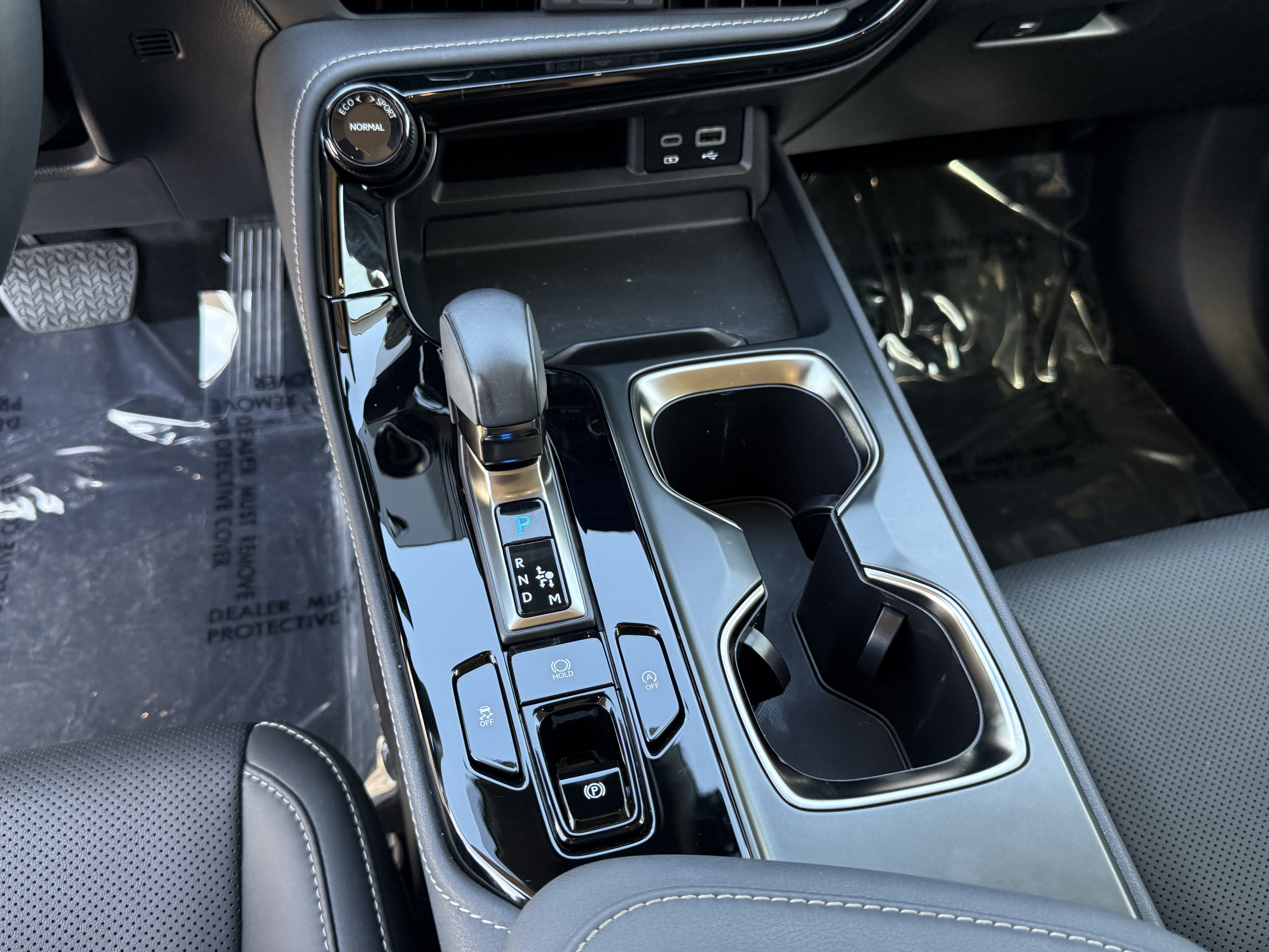 Certified 2025 Lexus NX 250 FWD w/ Premium Package image 27