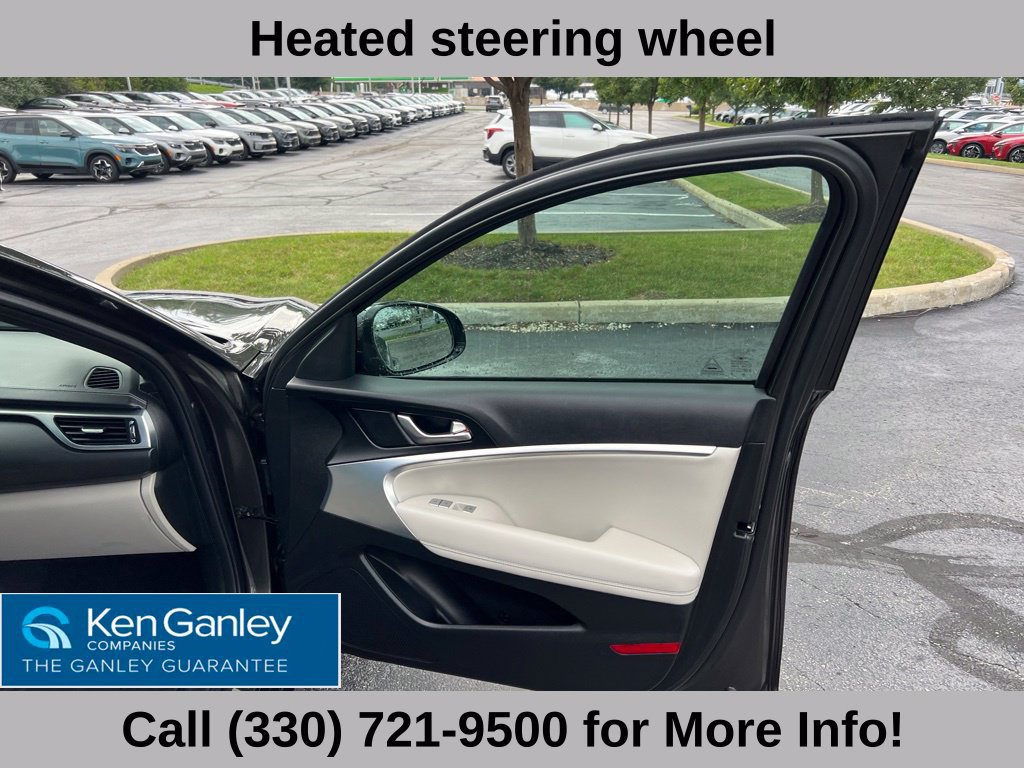 Used 2023 Genesis G70 2.0T AWD/4WD image 52