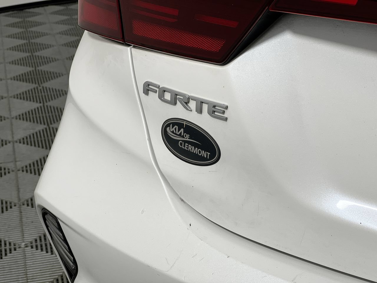 Certified 2024 Kia Forte GT-Line FWD image 5