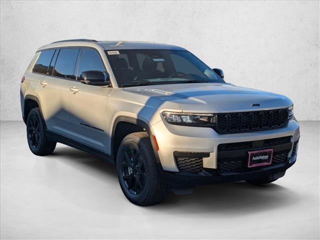 New 2025 Jeep Grand Cherokee L Laredo image 7