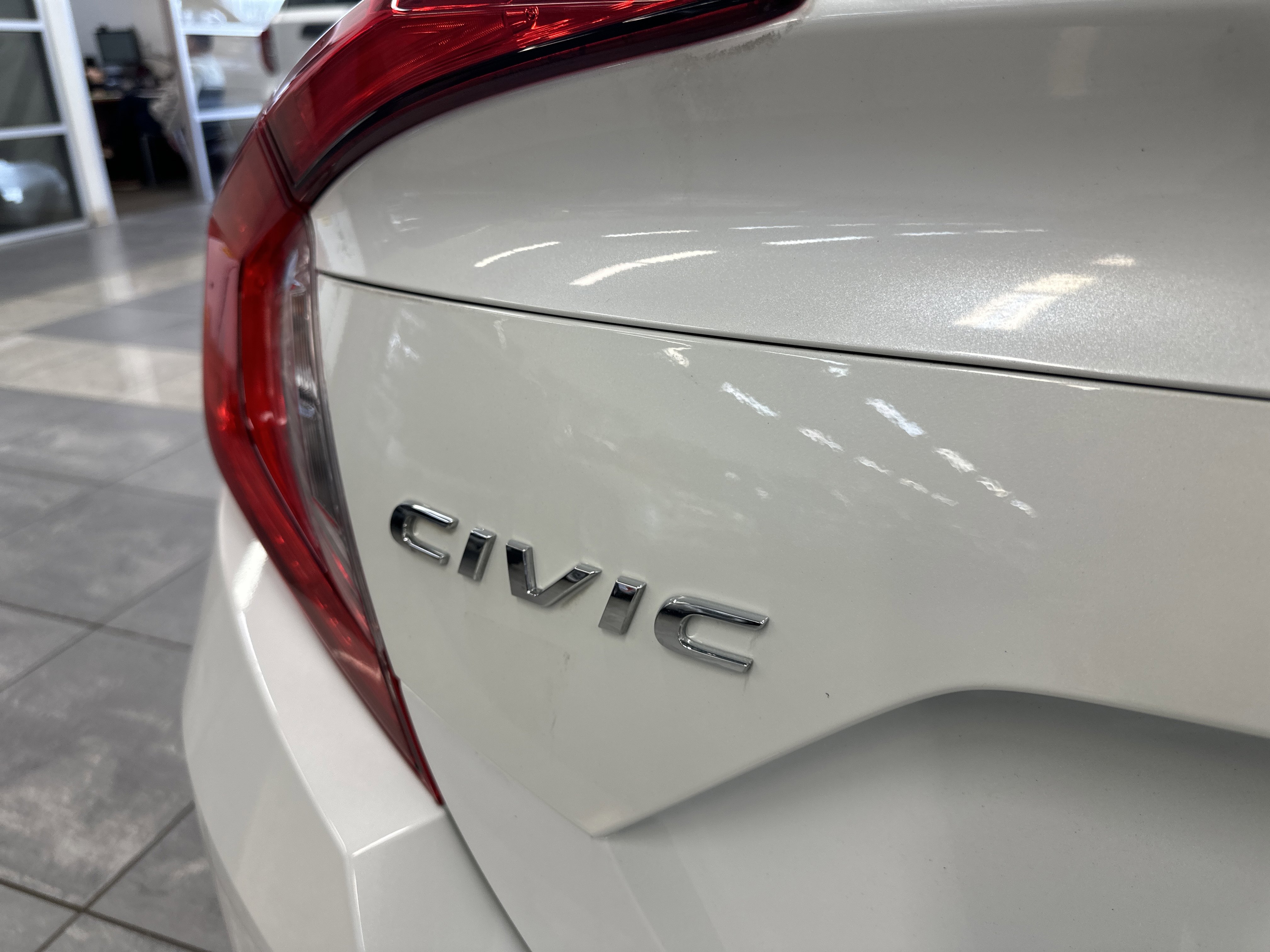 Used 2020 Honda Civic Sport image 10