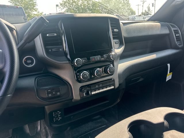 New 2026 RAM 5500 Tradesman w/ Chrome Appearance Group AWD/4WD image 24