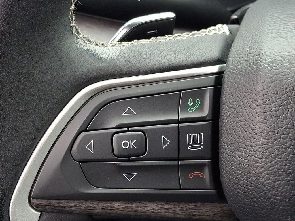 Used 2022 Jeep Grand Cherokee Limited 4xe image 27