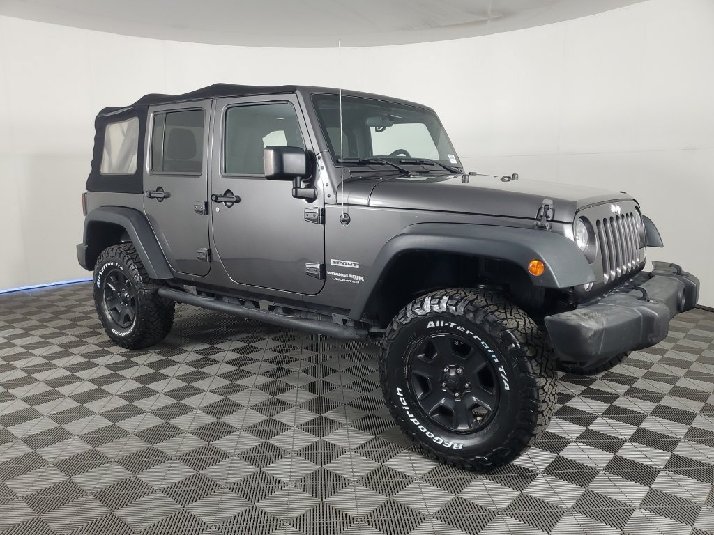 Used 2018 Jeep Wrangler Unlimited Sport w/ Connectivity Group AWD/4WD image 2