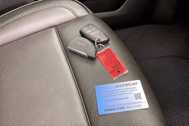 Used 2024 GMC Sierra 1500 Denali w/ Denali Reserve Package image 11