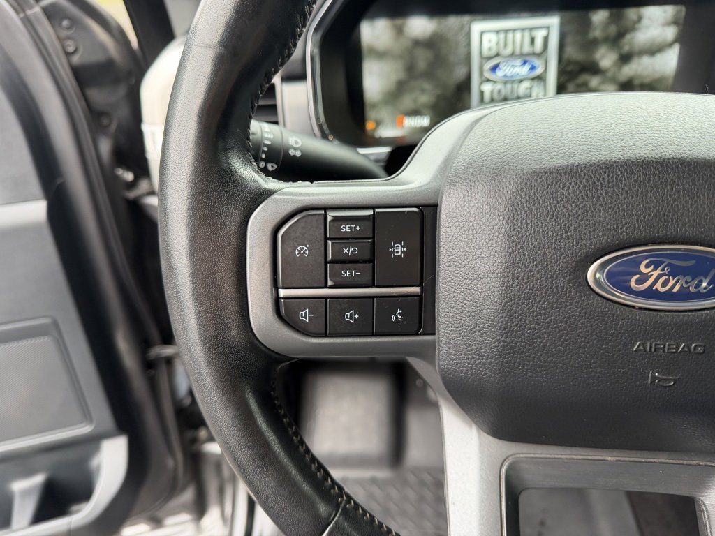 Used 2022 Ford F150 Lariat w/ Trailer Tow Package image 19