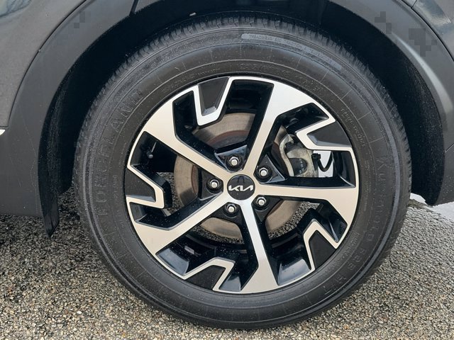 Used 2023 Kia Sportage EX FWD image 9