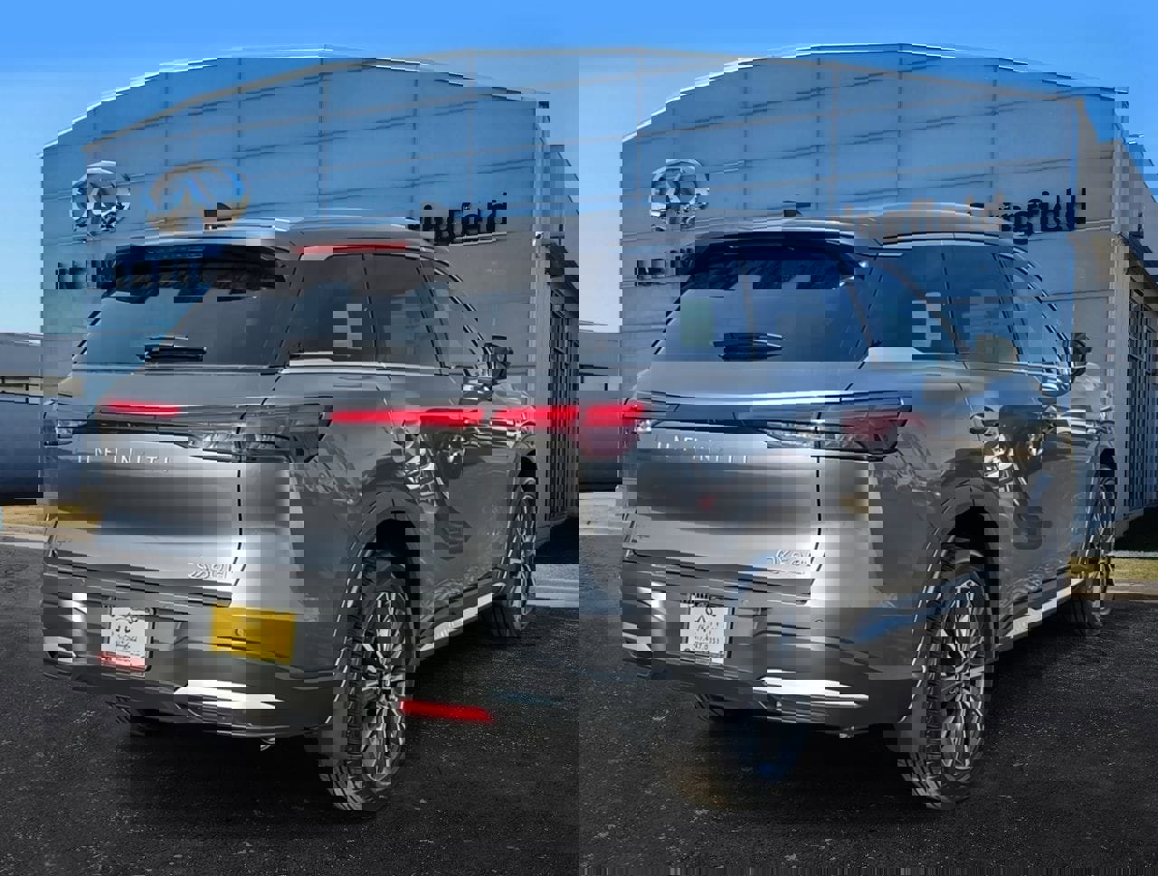 New 2026 INFINITI QX60 Luxe image 6