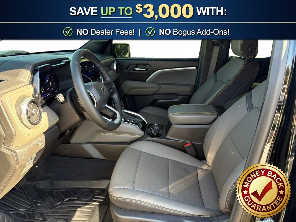 Used 2025 Chevrolet Colorado ZR2 w/ Midnight Edition image 14