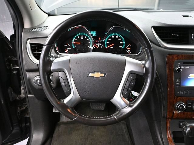 Used 2014 Chevrolet Traverse LT image 25