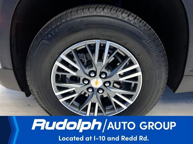 Used 2025 Chevrolet Traverse LT image 35